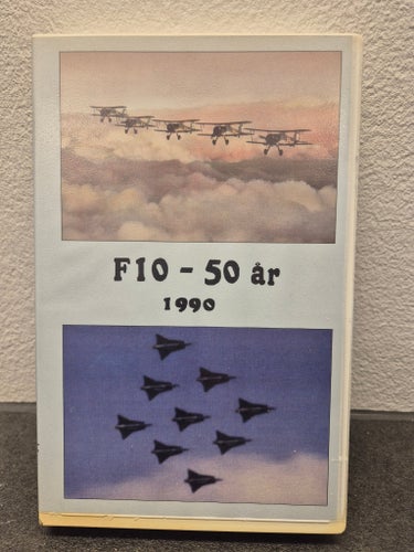 F10 - 50 år 1990 VHS