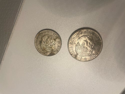 Svenska mynt. 2 kr 1970 och 1 kr 1956
