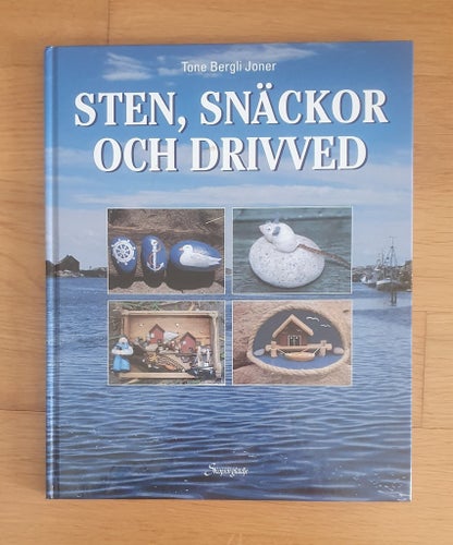 Sten, snäckor och drivved (Tone Bergli Joner)