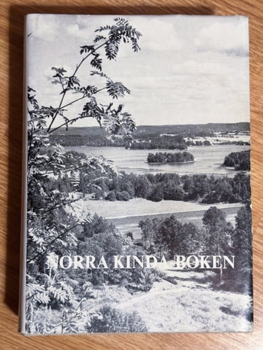 Norra Kinda-boken (1973) – Mycket fint skick med skyddsomslag! Östergötland