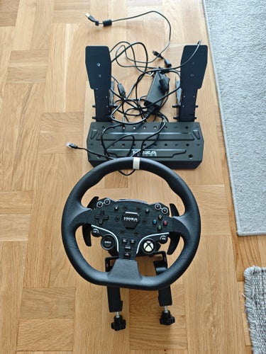 Moza R3 Racing ratt och pedaler