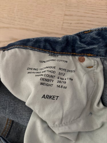 ARKET blå jeans Amber strl 28