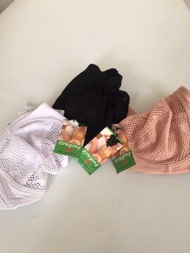 3-pack Rouying Behåar i Vit och Beige, Storlek 50/115 D.