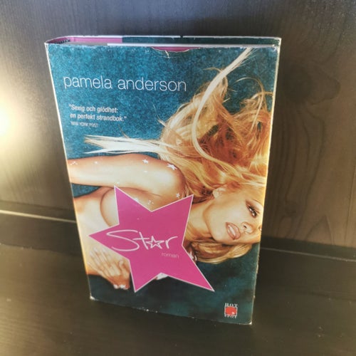 Star - Pamela Anderson - 2004