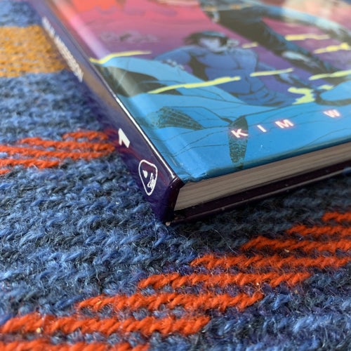 Signerad - Astrid - Vulkanmånens kult - Kim W Andersson | BOK | Apart Förlag