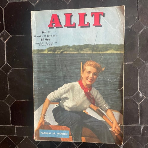 Allt, 1952