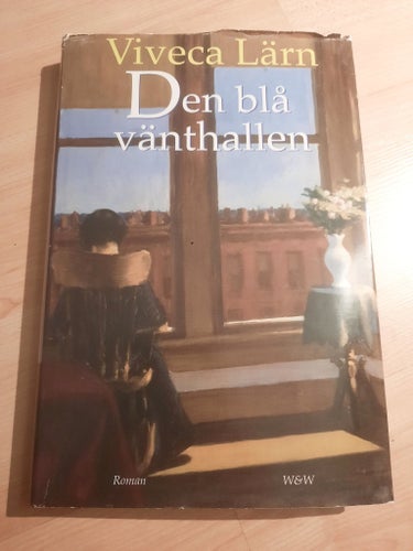Den blå vänthallen -Viveca Lärn