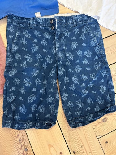 Klädpaket strl M short och t shirts