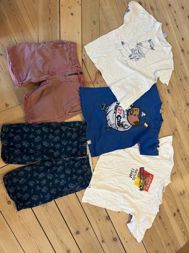 Klädpaket strl M short och t shirts