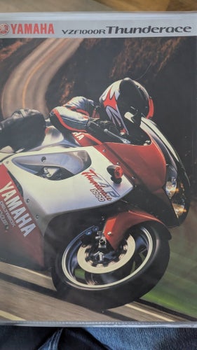 Yamaha YZF1000R Thunderace Broschyr