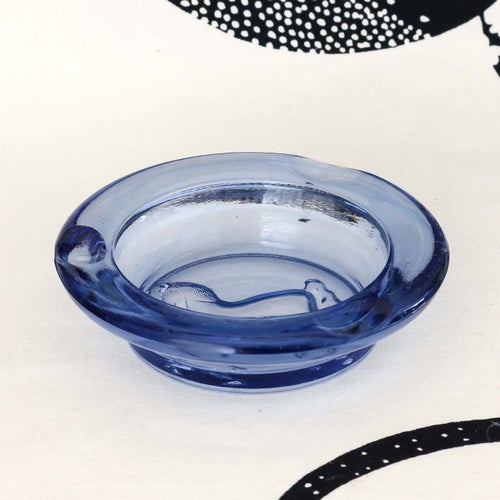 VINTAGE ASKKOPP I BLÅTT GLAS MED HÄSTMOTIV