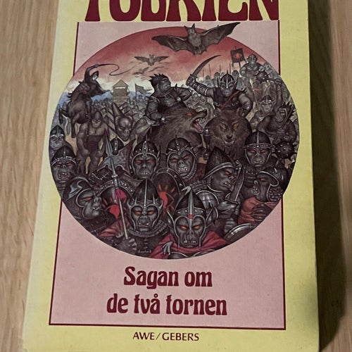 Sagan om de två tornen J.J.R Tolken (1985)