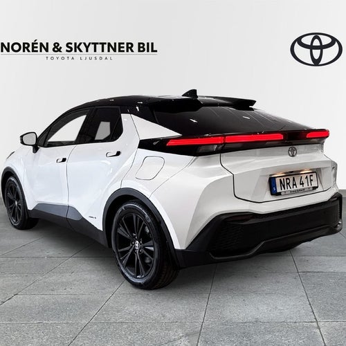 Toyota C-HR Hybrid AWD-i e-CVT, 197hk, 2023