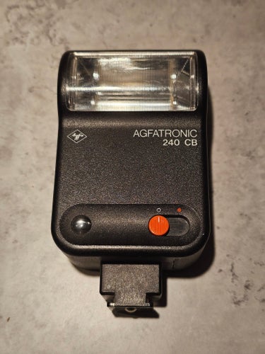 Agfatronic 240 CB kamerablixt