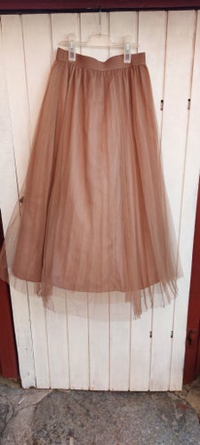 Ljus Brun/mörk beige kjol med tyll, storlek L/