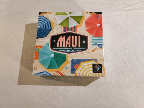 MAUI - Take The Best Spots On The Beach (New & Unopen)
