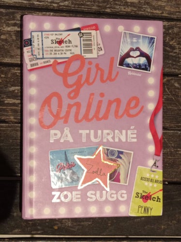 Girl Online På Turné av Zoe Sugg