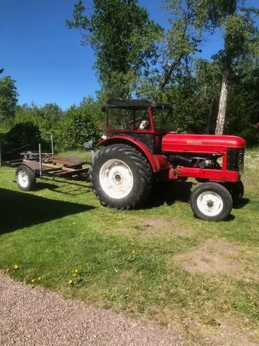 TRAKTOR VOLVO BM T21 DIESEL+HEMBYGGD SKOGSVAGN.