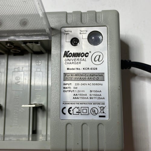 Konnoc Universal Laddare KCR-0328 för Ni-MH/Ni-Cd Batterier