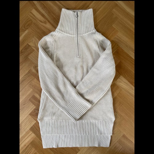 Stylein naturvit stickad tröja, strl XS