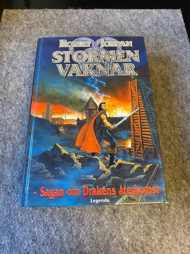 Robert Jordan - Stormen vaknar - Sagan om Drakens återkomst