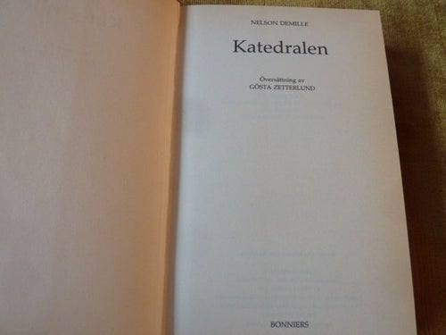 KATEDRALEN, N. DEMILLE, 1990, BÖCKER