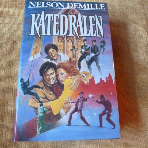 KATEDRALEN, N. DEMILLE, 1990, BÖCKER
