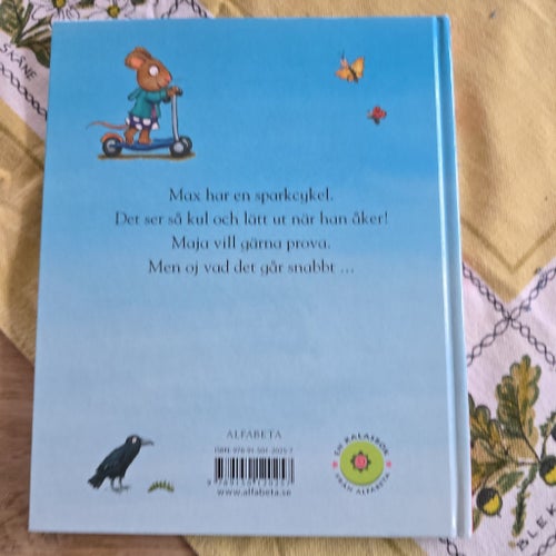 Max och Maja Den snabba sparkcykeln av Axel Scheffler