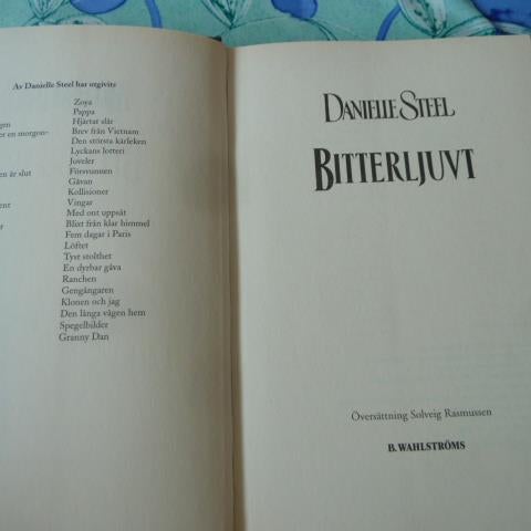 BITTERLJUVT, D. STEEL, 2001,  BÖCKER