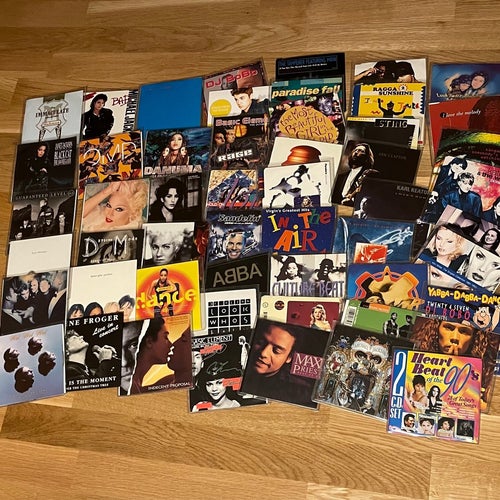 Stor samling med 100+ CD-skivor