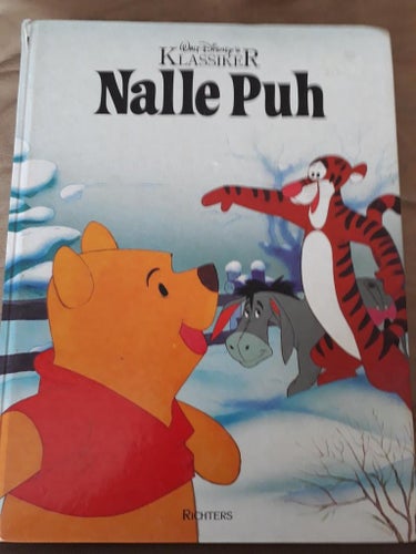 bok barnbok Nalle Puh WALT DISNEY klassiker !