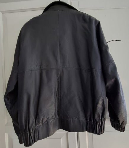Vintage mörkgrå läderjacka