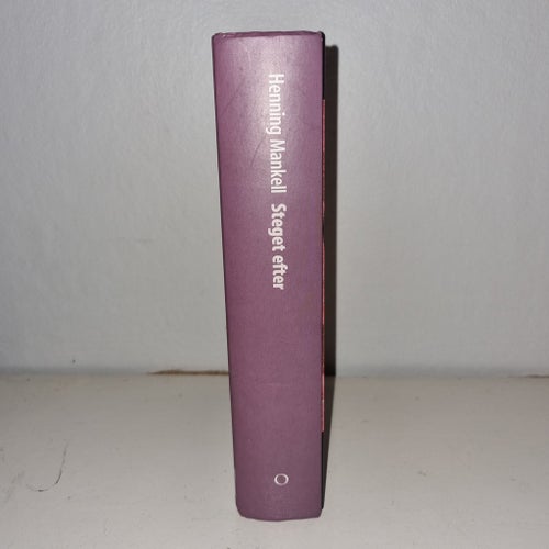 Steget efter av Henning Mankell, 2002