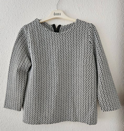 KappAhl svartvit blus topp i storlek M
