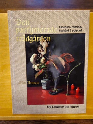 Den parfymerade trädgården, Elin Unnes