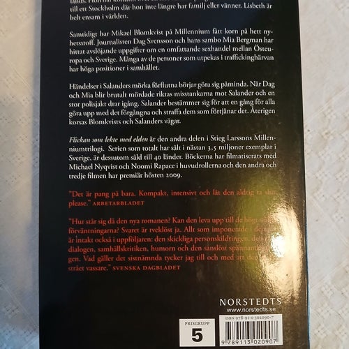 Stieg Larsson - Flickan som lekte med elden