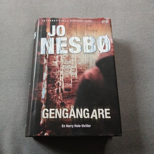 Gengångare av Jo Nesbø - Bok
