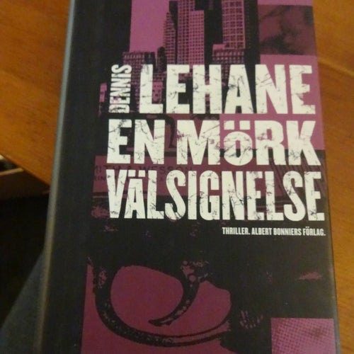 Mycket fin inbunden Denis Lehane En mörk välsignelse