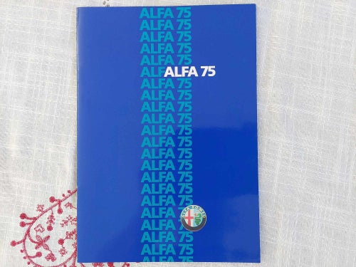 Alfa Romeo 75 1986 ? in french ..