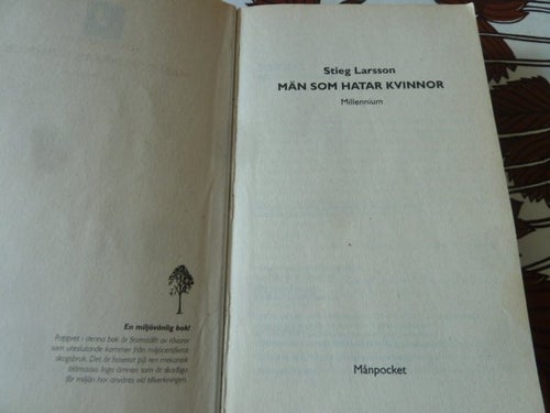 STIEG LARSSON, MÄN SOM HATAR KVINNOR, 2007, KRIMINALROMAN, BOK, POCKET