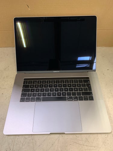 Apple MacBook Pro 15" (A1990, EMC 3359) E0165666