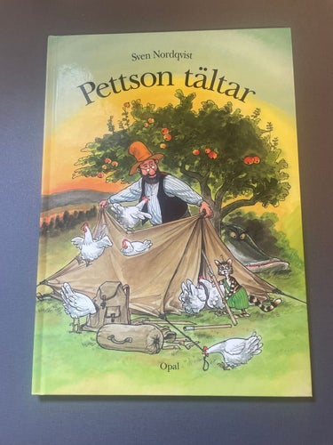 Pettson tältar av Sven Nordqvist