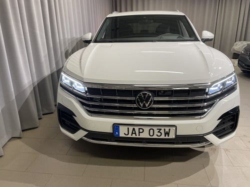 Volkswagen Touareg V6 3.0 TDI R-Line 4M Executive, MOMS