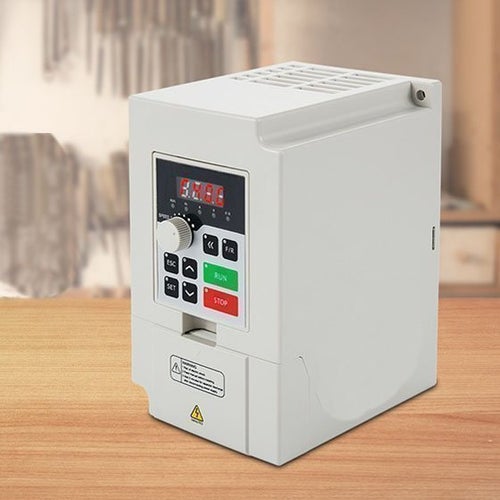 7,5KW kraftfull VFD frekvensomformare, lågt brus, digital display, flera skydd
