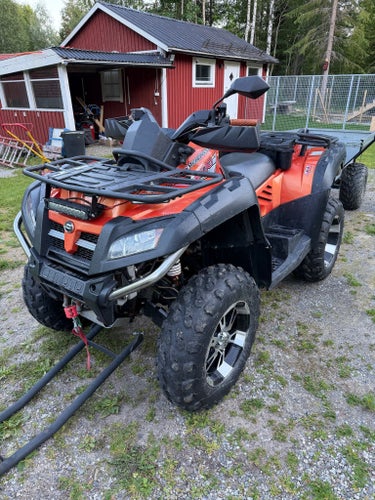 CFMOTO TERRALANDER 800 paket med släp och plog