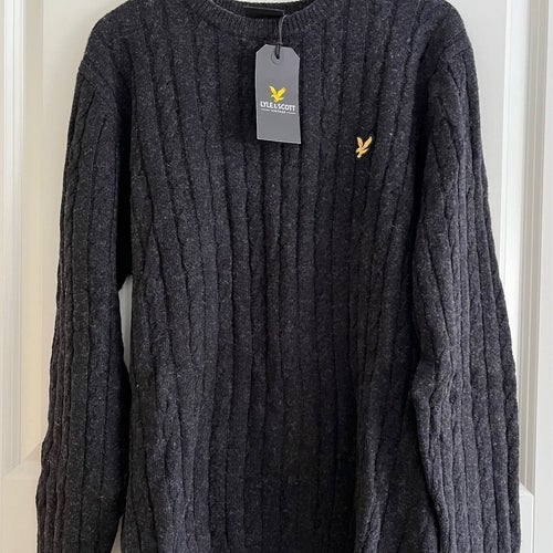Mörkgrå stickad tröja från Lyle & Scott XXL