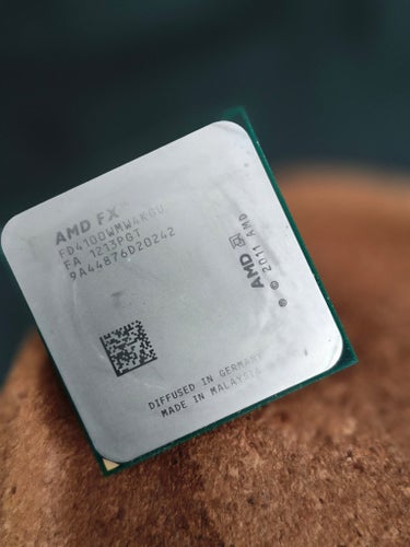 AMD FX-4100 Processor och Kingston HyperX Blu DDR3 RAM