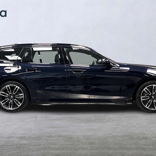 BMW i5 xDrive40 Touring Touring/M Sport/Drag/Rattvärme/Harman Kardon