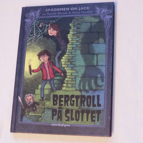 Bergtroll på slottet av Martin Olczak & Anna Sandler