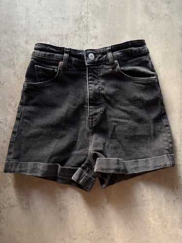 H&M Denim Mom Shorts Ultra High Waist